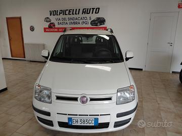 FIAT PANDA ANNO 2011 BZ 1.2 ADATTA NEOPATENTATI KM