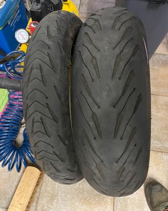 Pneumatici moto Michelin Road 5 - ottime condizion