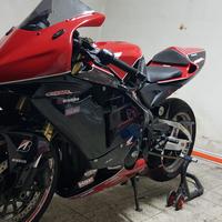 Carene cbr 600 rr 2005