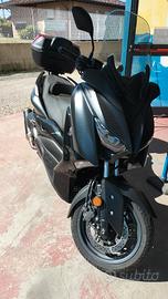 Yamaha Iron X-Max 400 ABS