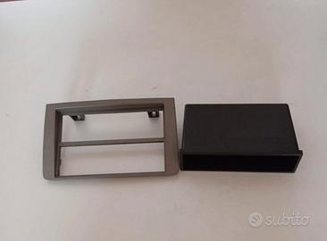 mascherina per autoradio