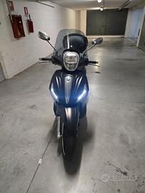 Piaggio Beverly 300 Police