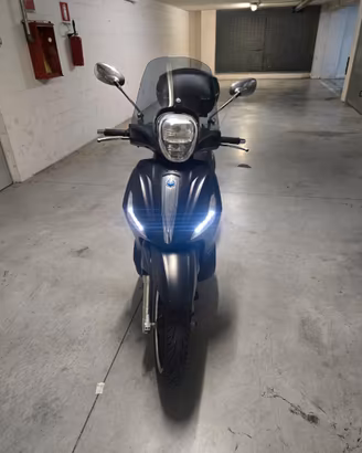 Piaggio Beverly 300 Police