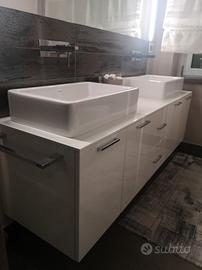 Mobili e accessori bagno 