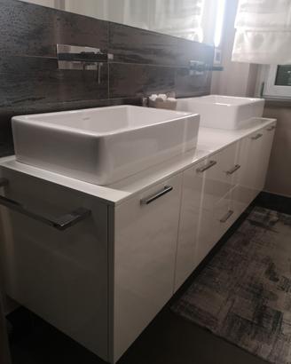 Mobili e accessori bagno 