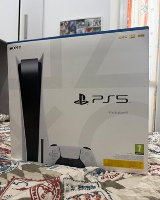 PLAYSTATION 5  CON LETTORE CD 825 GB