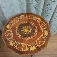 Tavolino antico intarsiato