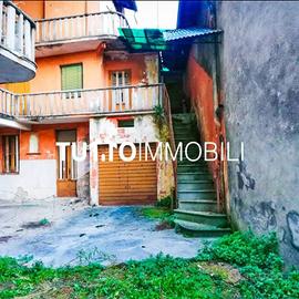 Casa indipendente di 370 m² a Gandino