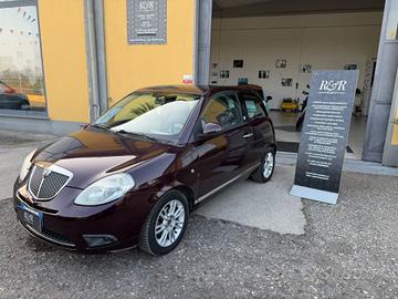 Lancia Ypsilon 1.4 Platino Ecochic GPL