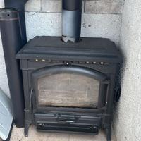 Stufa a legna come nuova
