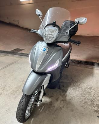 BEVERLY 300 ABS/ASR 2018