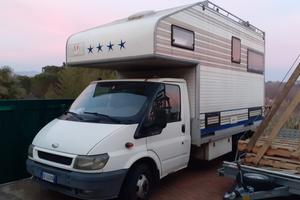Furgone Ford con Cellula Abitativa