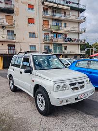 Santana PS 300 350 1.6 HDI Metal Top cat 5p.