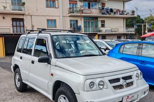 Santana PS 300 350 1.6 HDI Metal Top cat 5p.