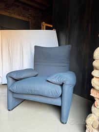 Poltrona Maralunga di Vico Magistretti Produzione