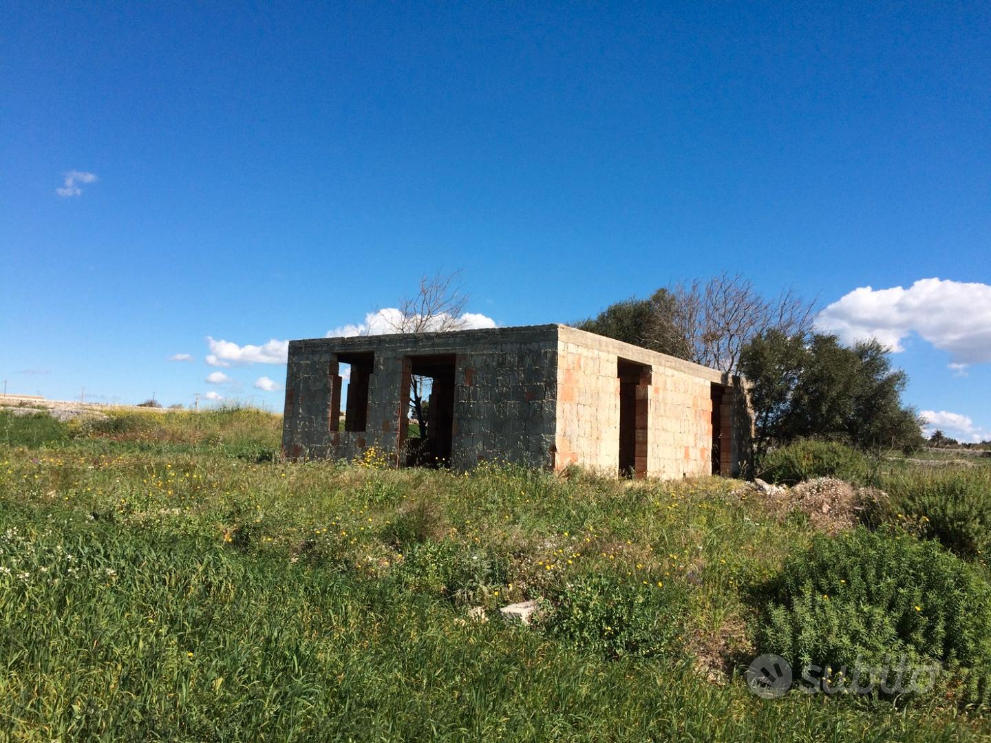 Rustico con progetto approvato Con.daFamagiorgiaRG - Vista 2