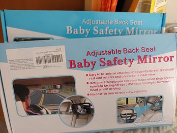 specchietto retrovisore auto 