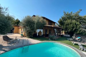 Villa/ casa