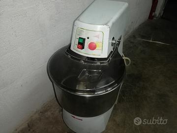 impastatrice professionale per pizzeria 