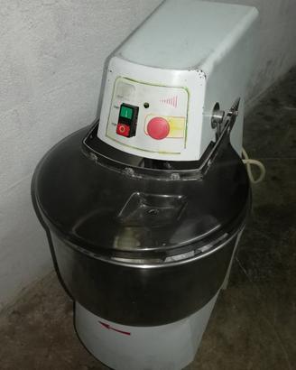 impastatrice professionale per pizzeria