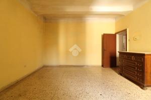 3 LOCALI A REGGIO DI CALABRIA