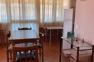 Bilocale + servizi e ampio terrazzo