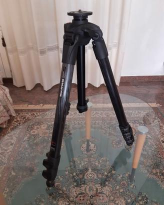 treppiede Manfrotto MT057c3