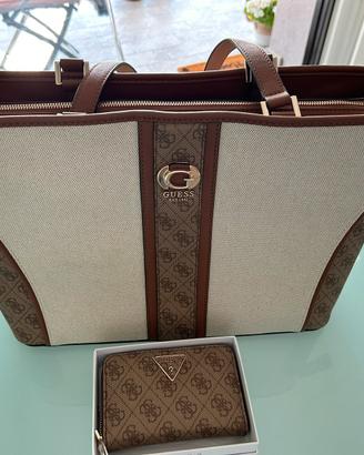 Borsa tote GUESS con portafoglio abbinato