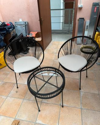 Set sedie e tavolino con cuscini