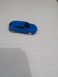Macchinina blu