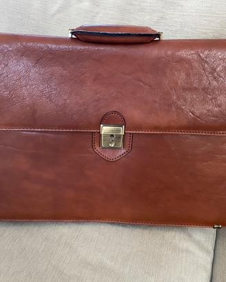 Borsa 24 ore in pelle