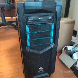 Case pc Thermaltake MK-I con scheda madre gigabyte