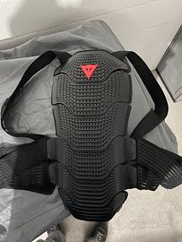 Paraschiena Dainese Manis D1