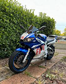 Yamaha R6
