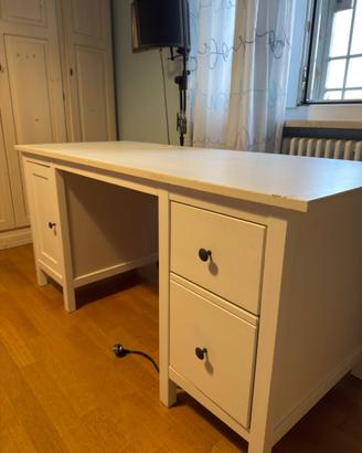 Scrivania IKEA HEMNES bianca con cassetti e anta