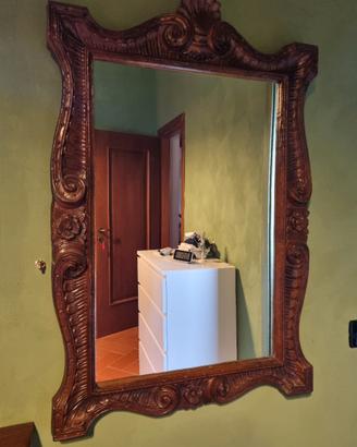SPECCHIO CON CORNICE IN LEGNO