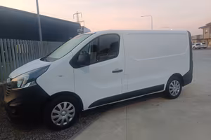 RENAULT TRAFIC FURGONE EURO 6