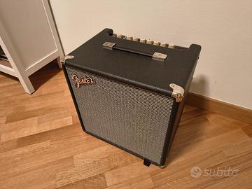 Amplificatore basso Fender 