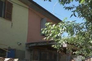 Immobile in asta di 210 m² con 4 locali e box auto