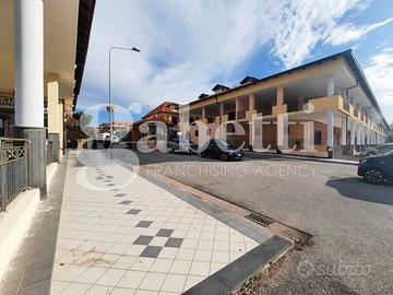 Box/Posto auto Giugliano in Campania