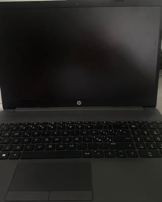 HP 250 G9 15,6  8GB Ram