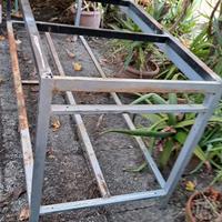 Struttura metallica per tavolo/multiuso