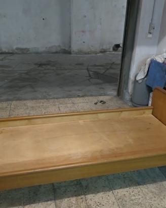 Letto in noce più materasso leggi descrizione