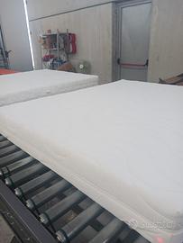 Materassi nuovi e letti