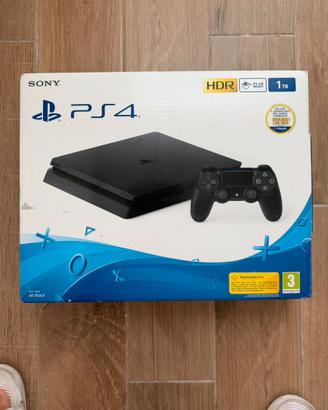 PlayStation 4 (PS4) 1TB  + controller