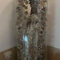 Teca in vetro con Madonna e Gesù bambino