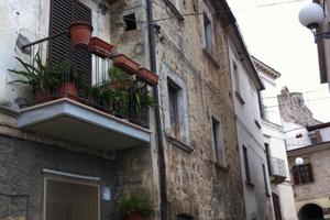 IN CENTRO STORICO 6 vani da ristrutturare