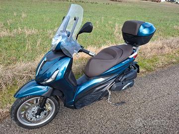 Piaggio Beverly 400 HPE 2024 bauletto originale