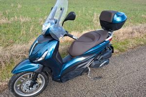 Piaggio Beverly 400 HPE 2024 bauletto originale