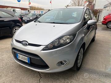 Ford Fiesta 1.4 TDCi 70CV 5 porte Titanium